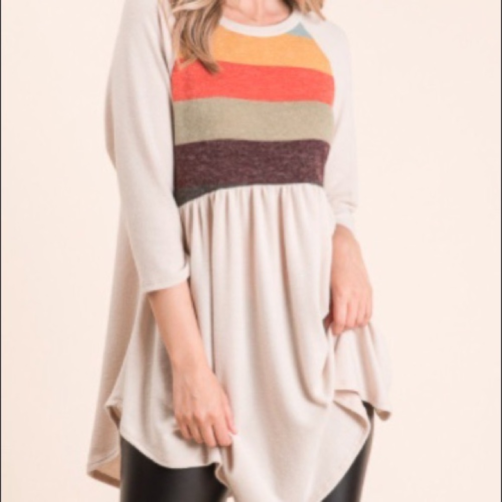 Oatmeal tunic with color block top